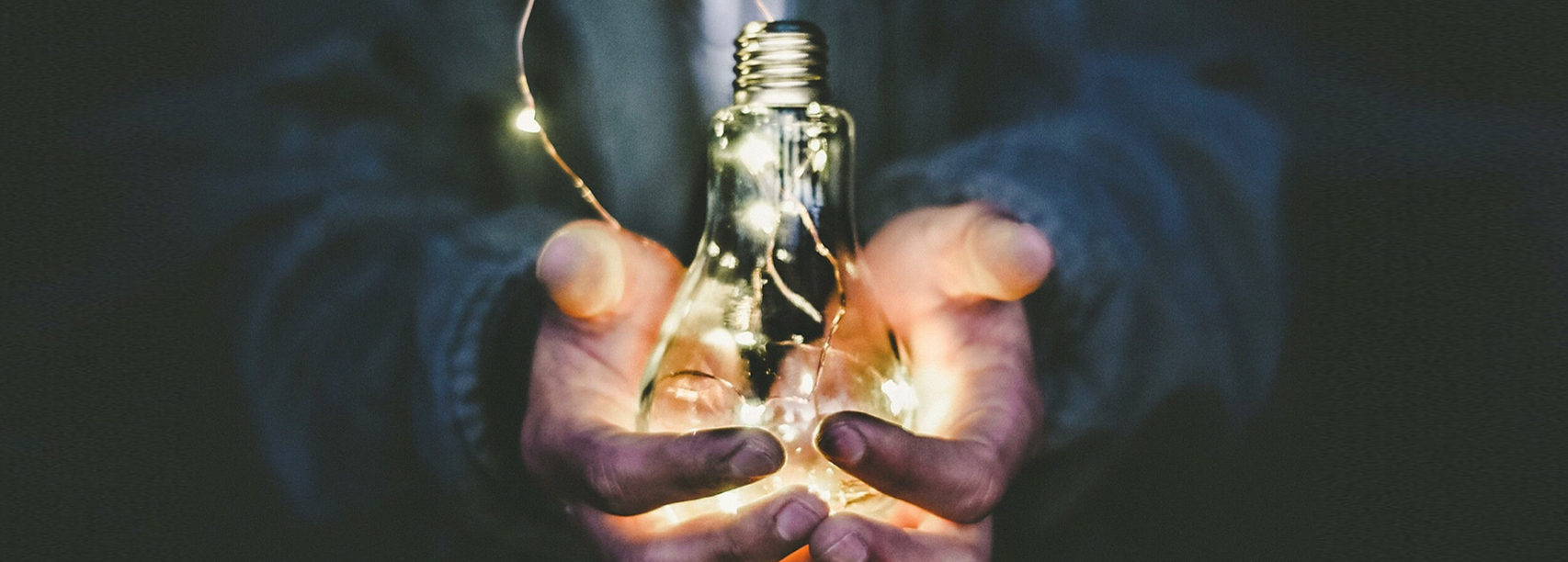 獨(dú)白 ? 我們是誰